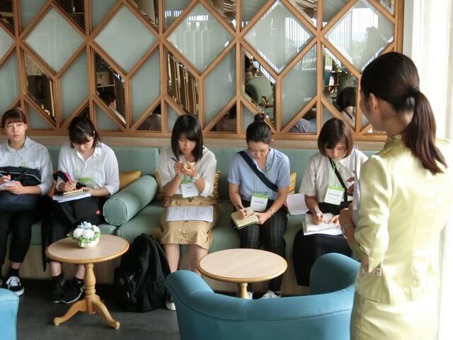 日本人ゲストリレーションとのインタビュー