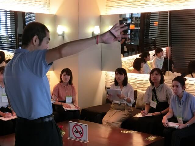 日本人ゲストリレーションとのインタビュー